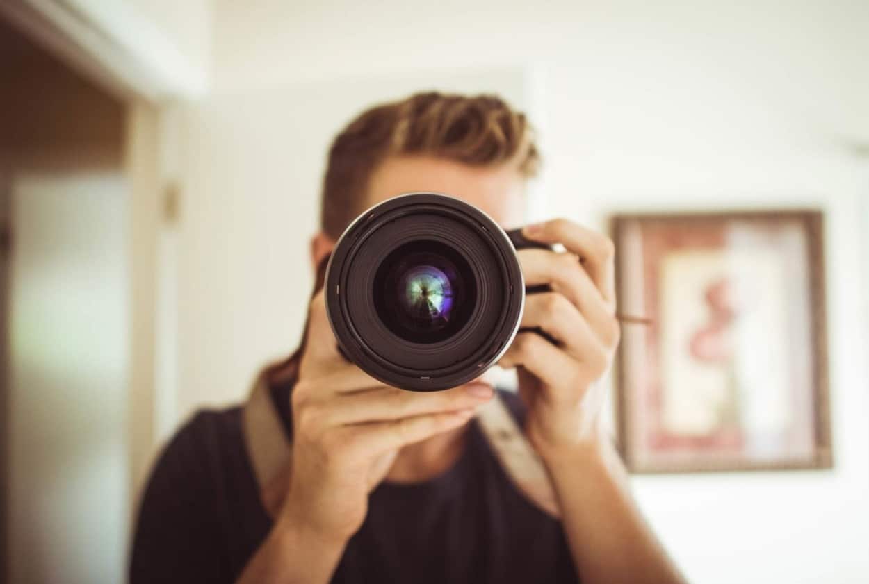 photographe professionnel pov objectif photo shoot