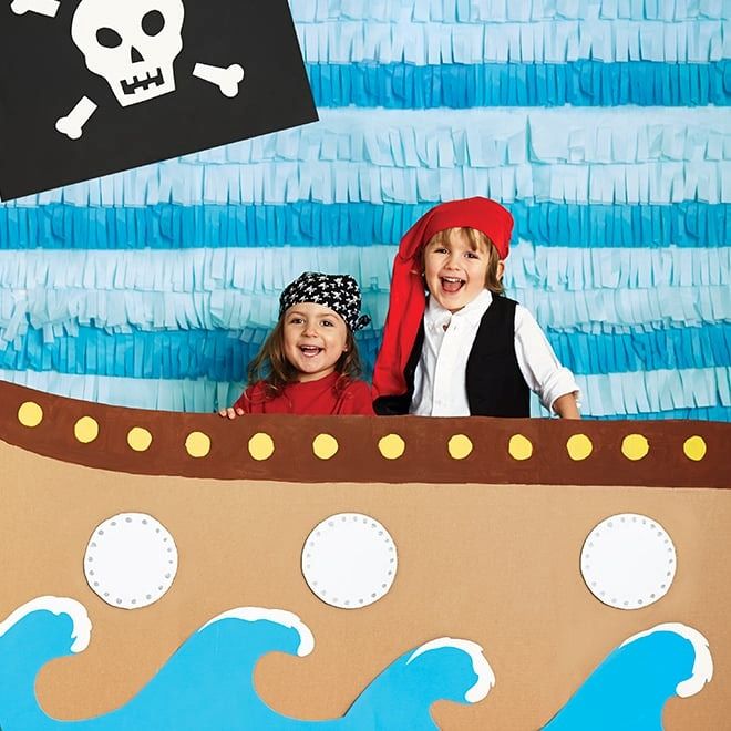 decoration diy bateau pirate mur photo enfant déguisement drapeau corsair