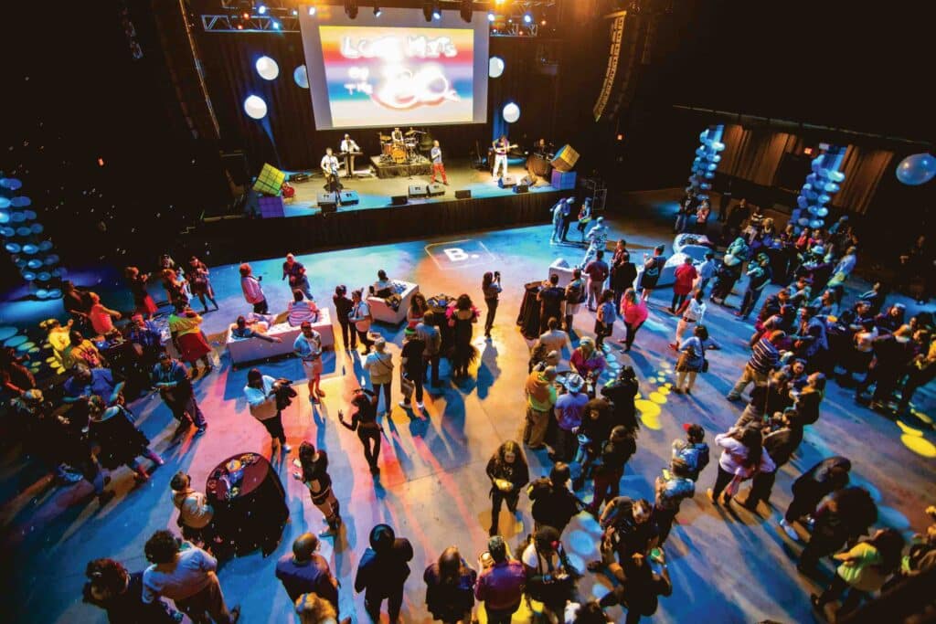 groupe de musique sur scène salle évènement marque