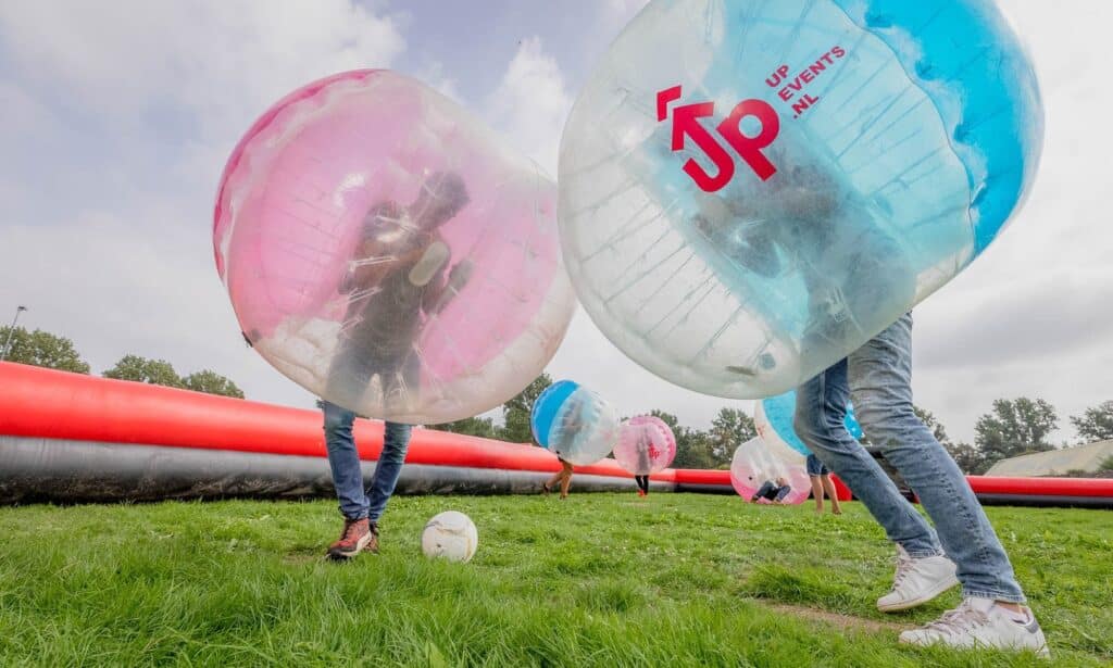 bubble foot bulle anniversaire activité adolescents football extérieur terrain ballon jeux