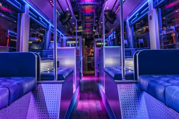 discobus intérieur nuit fête vide siège